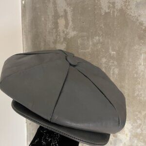 Goorin Bros Original Leather Lining HAT / CAP (box not included) newsboy style